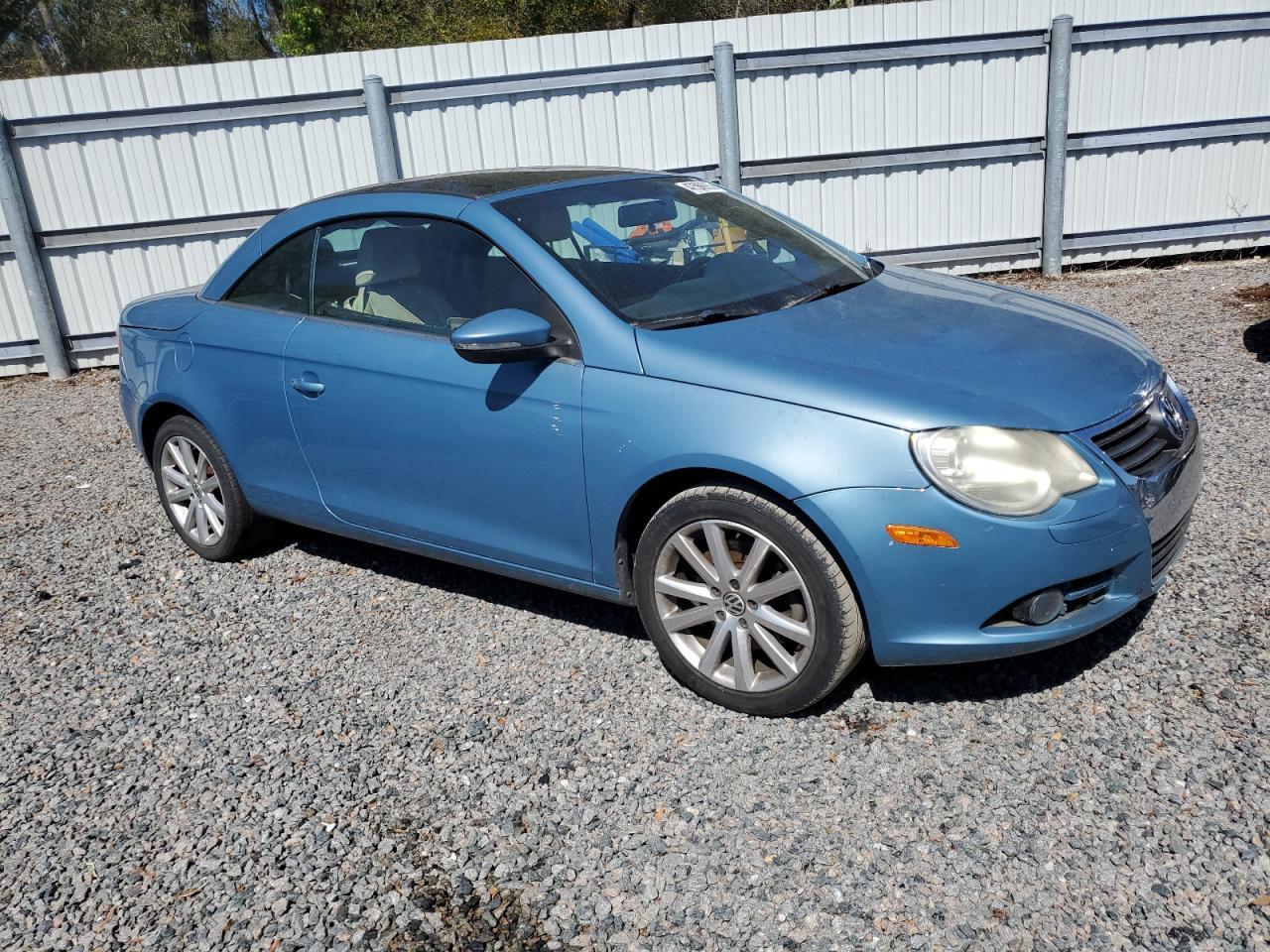 2010 VOLKSWAGEN EOS TURBO - Image 4