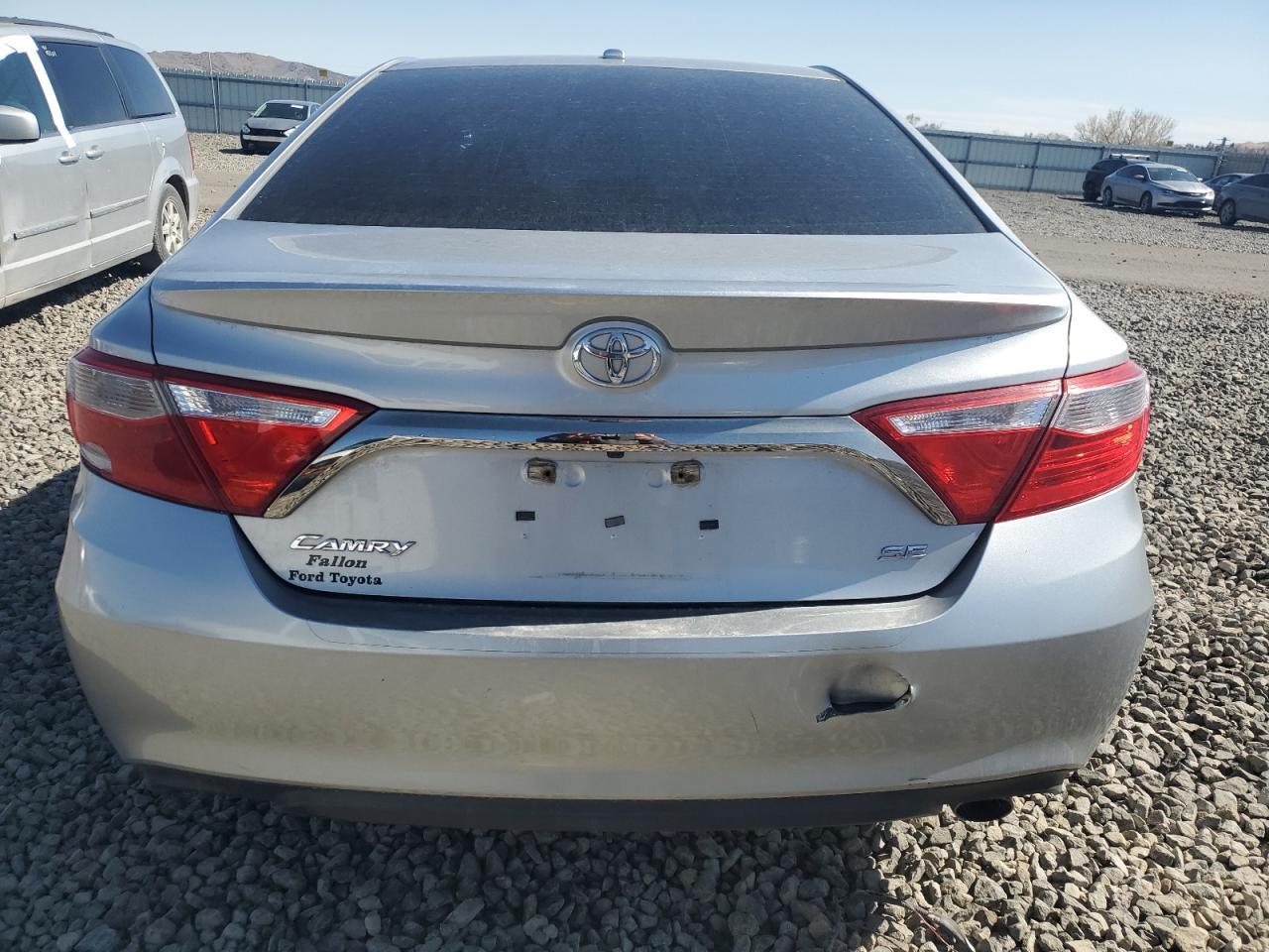 2016 TOYOTA CAMRY LE - Фото 6