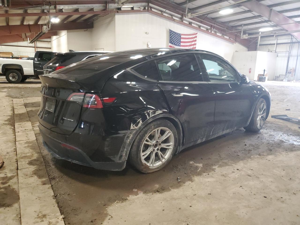 2023 TESLA MODEL Y - Image 3