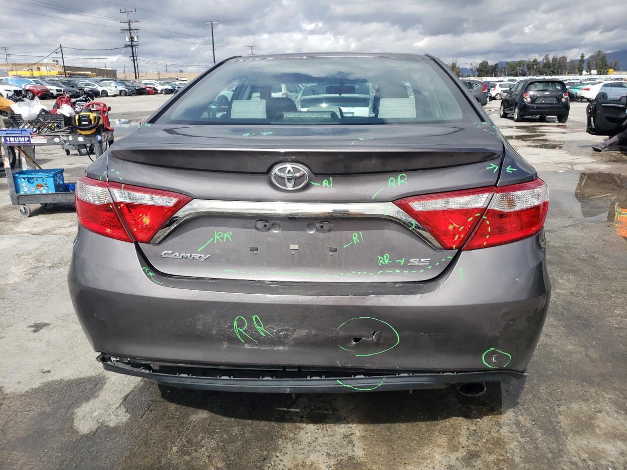 2015 TOYOTA CAMRY LE - Фото 6