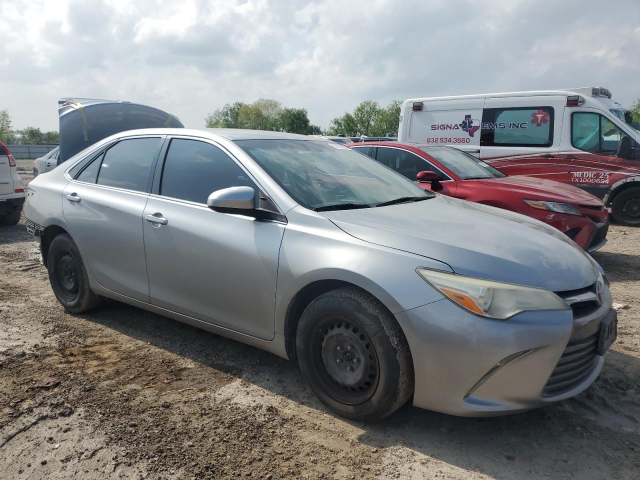 2016 TOYOTA CAMRY LE - Фото 4