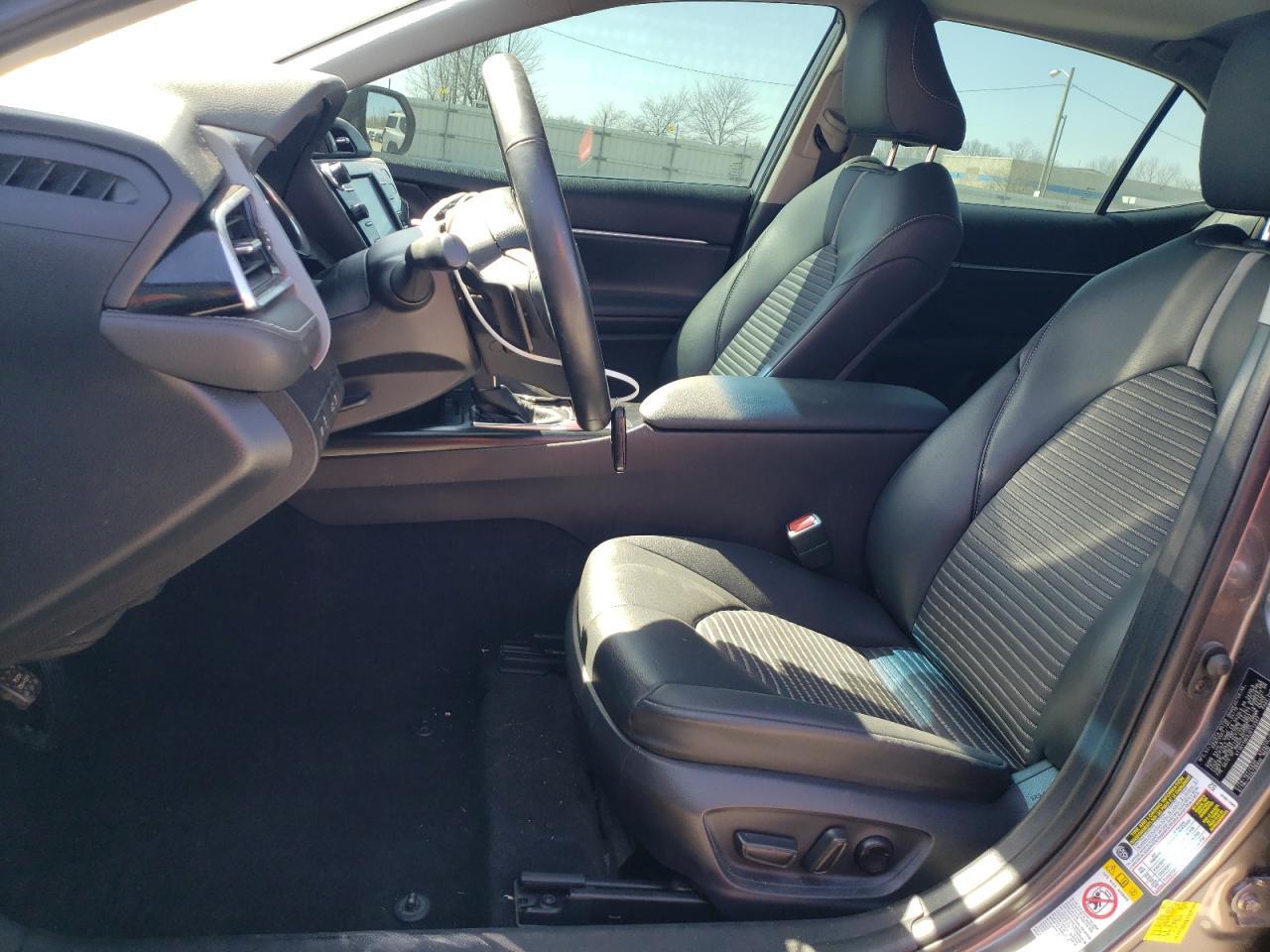 2018 TOYOTA CAMRY L - Фото 7