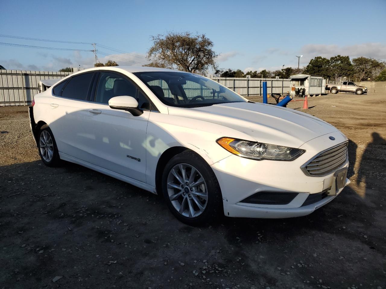 2017 FORD FUSION SE - Image 4