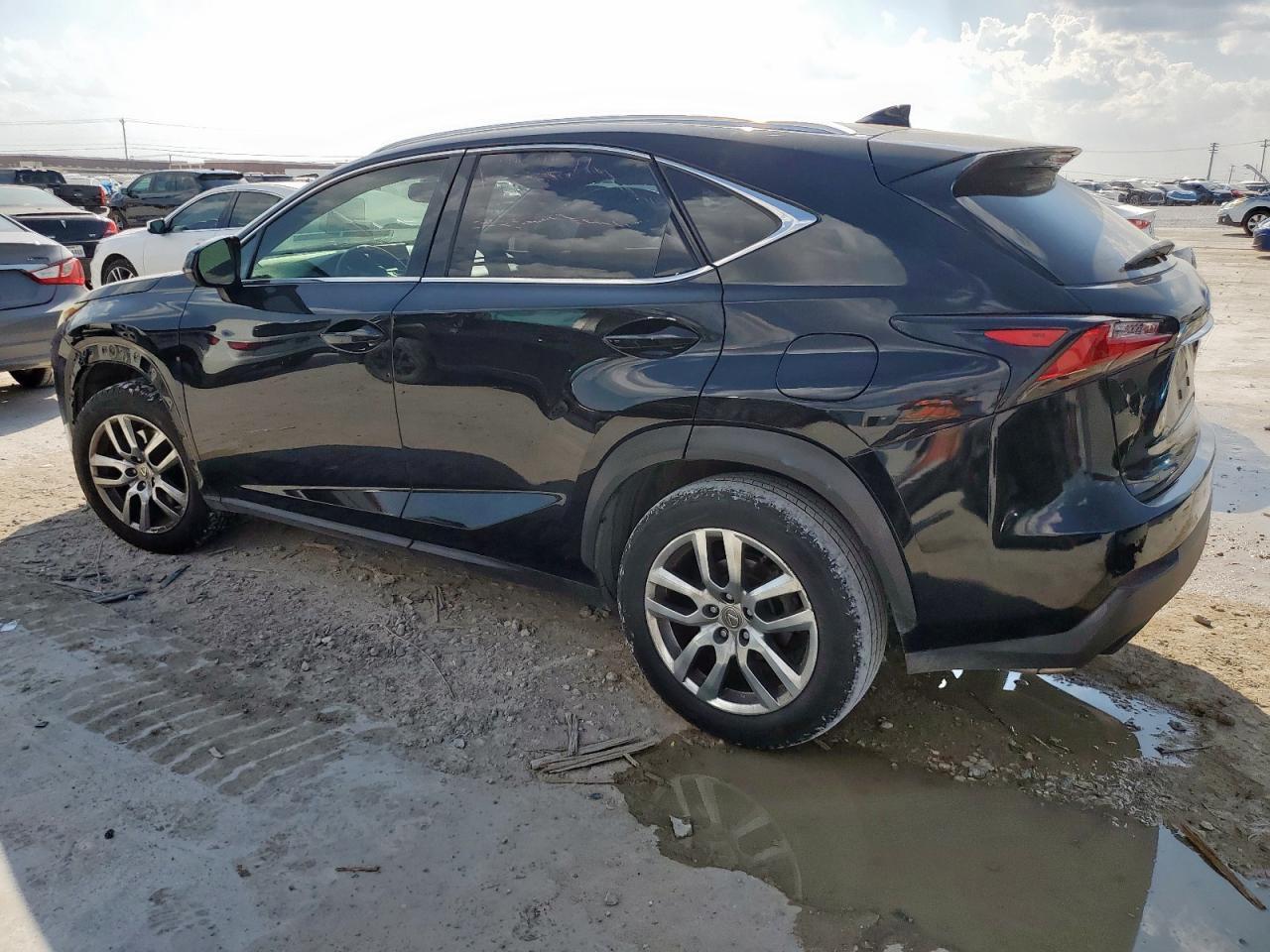 2015 LEXUS NX 200T - Фото 2