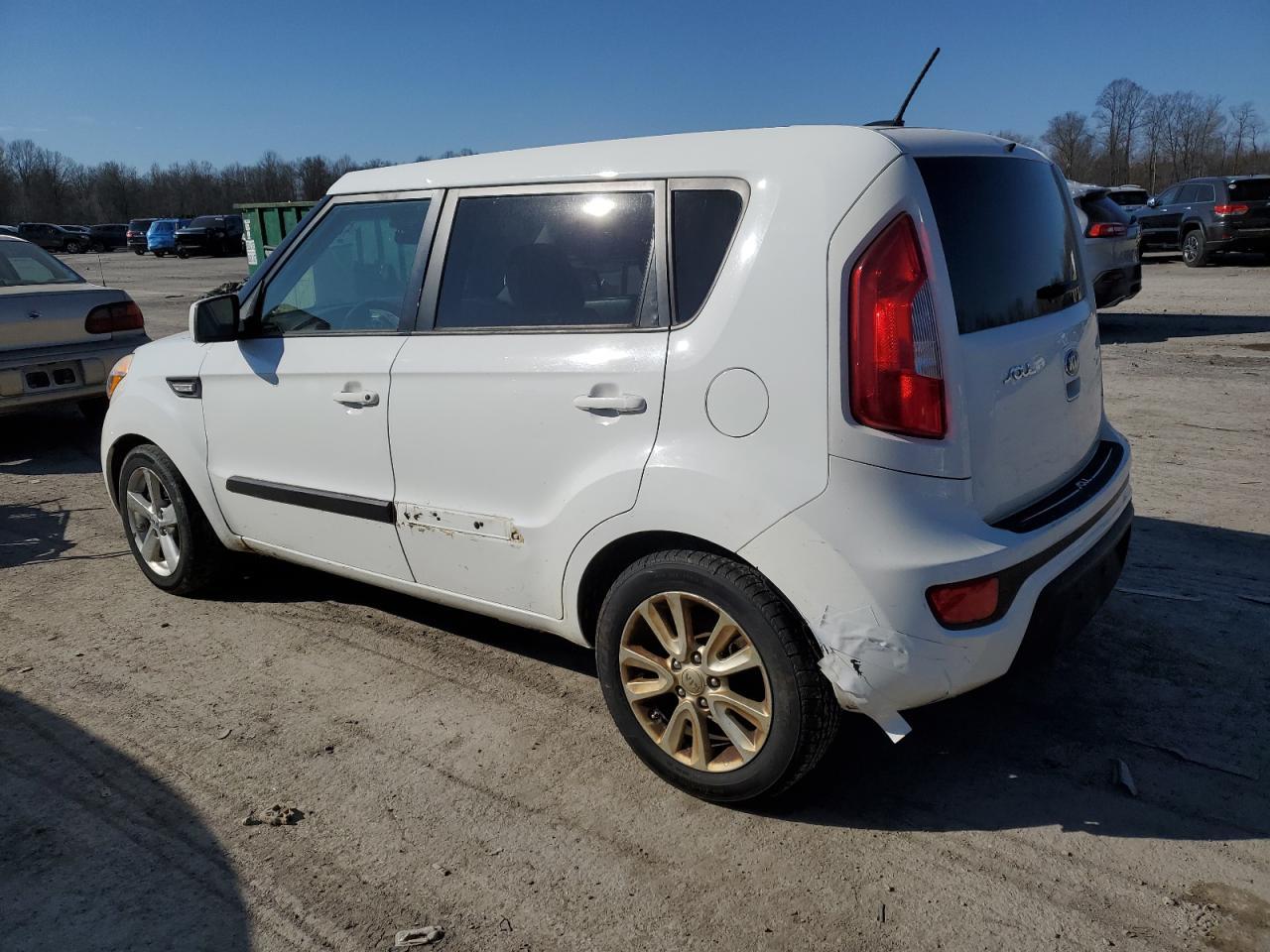 2013 KIA SOUL - Image 2