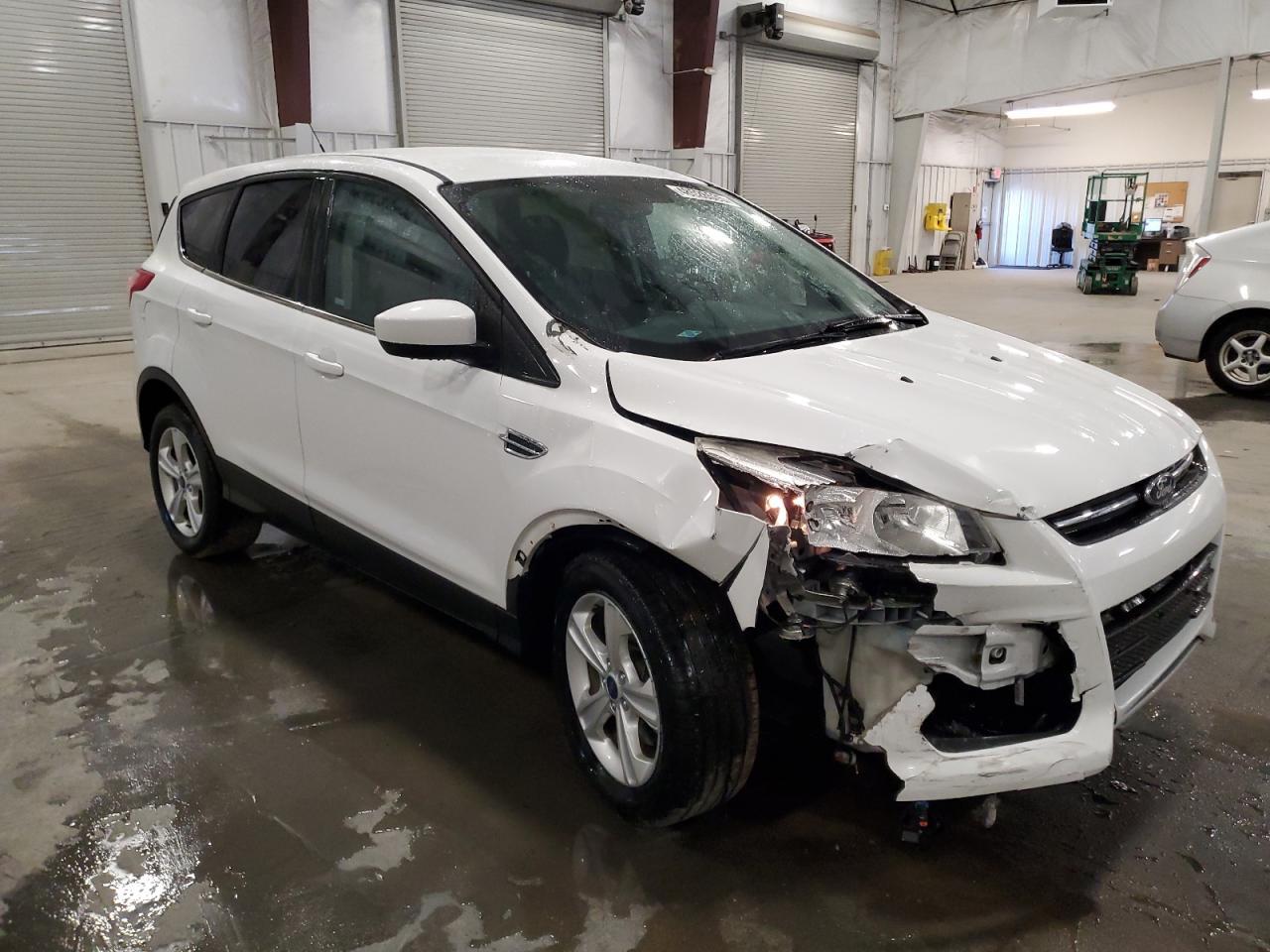 2015 FORD ESCAPE SE - Image 4