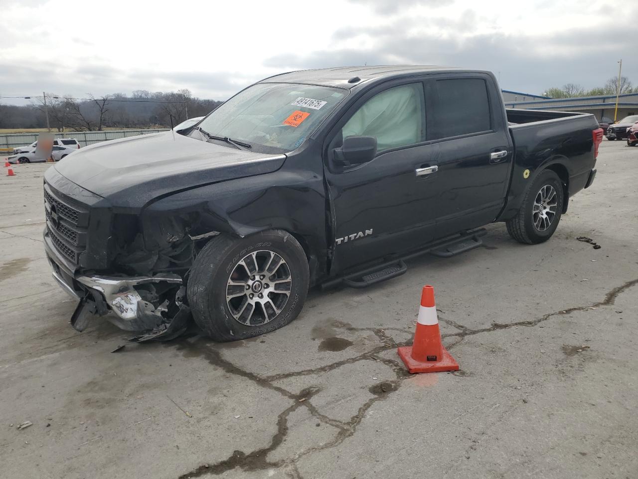 2021 NISSAN TITAN SV