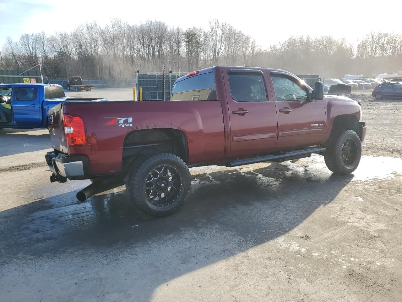 2014 CHEVROLET SILVERADO - Image 3