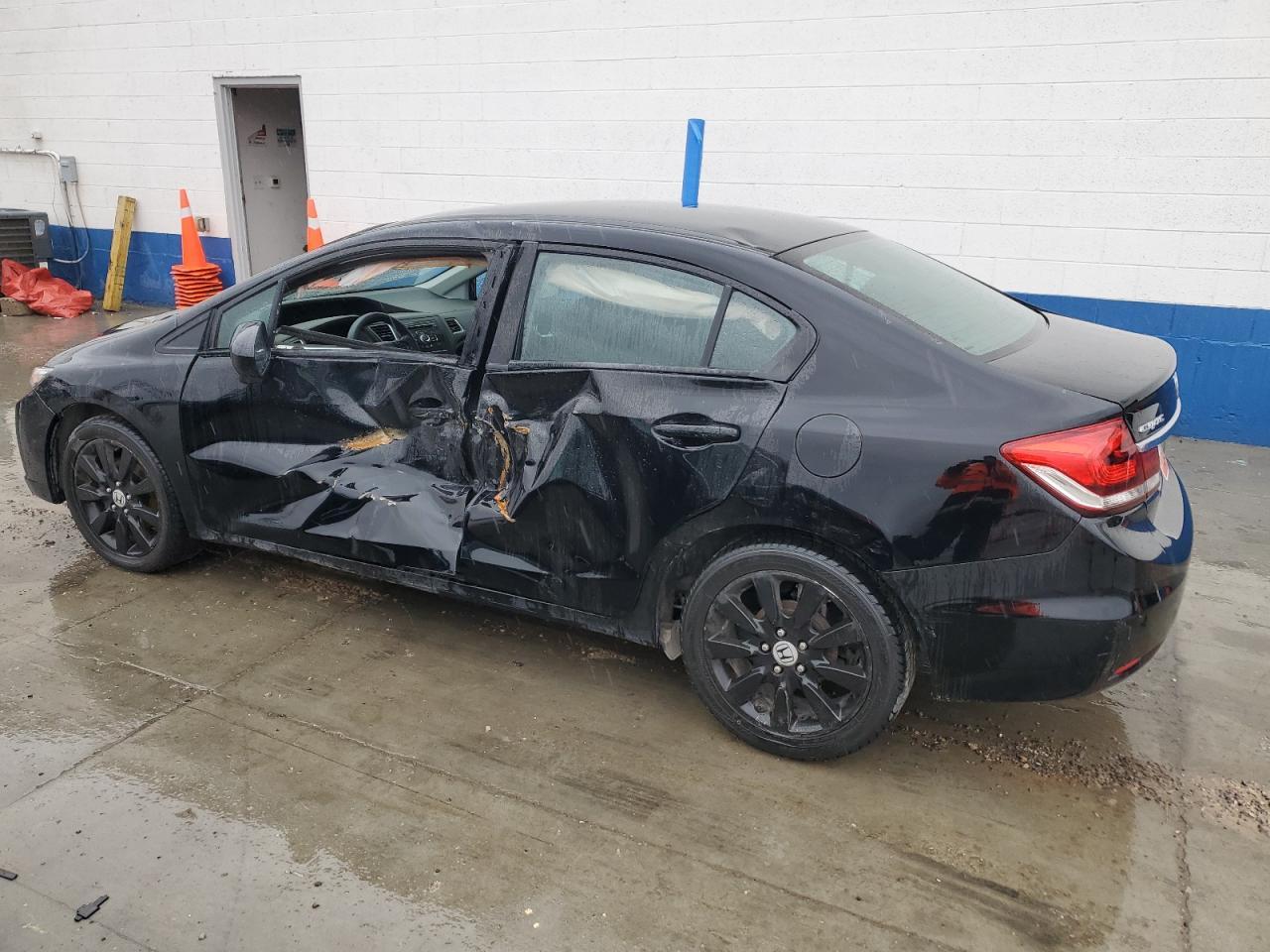 2015 HONDA CIVIC LX - Image 2