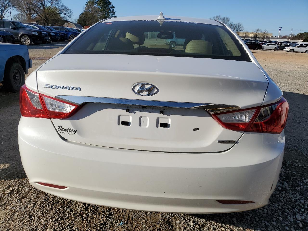2011 HYUNDAI SONATA SE - Image 6