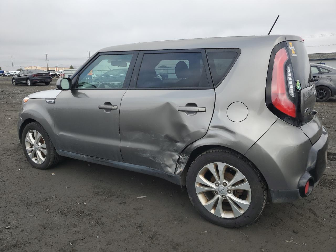 2016 KIA SOUL + - Image 2
