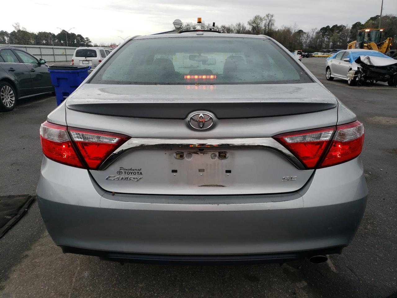 2017 TOYOTA CAMRY LE - Фото 6