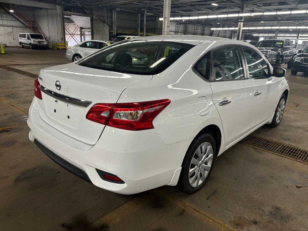 2017 NISSAN SENTRA S - Фото 4