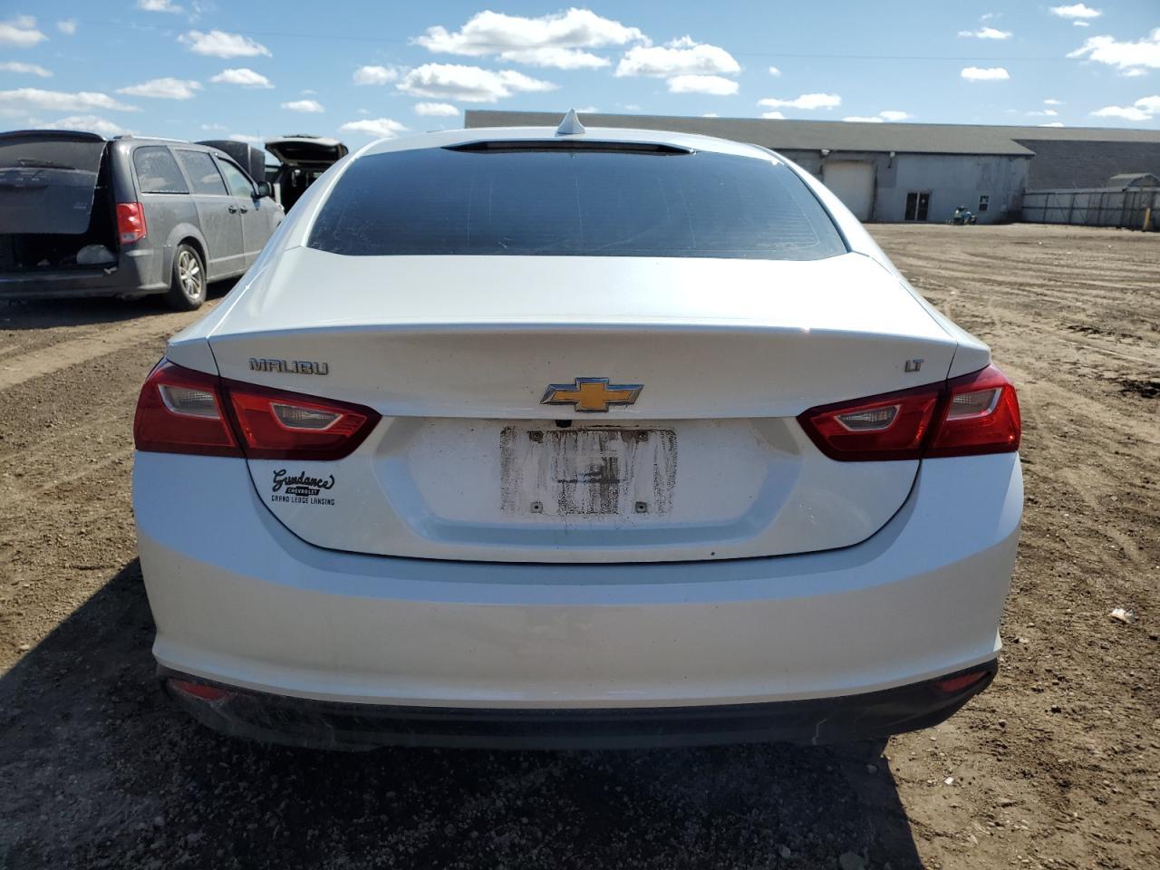 2017 CHEVROLET MALIBU LT - Фото 6