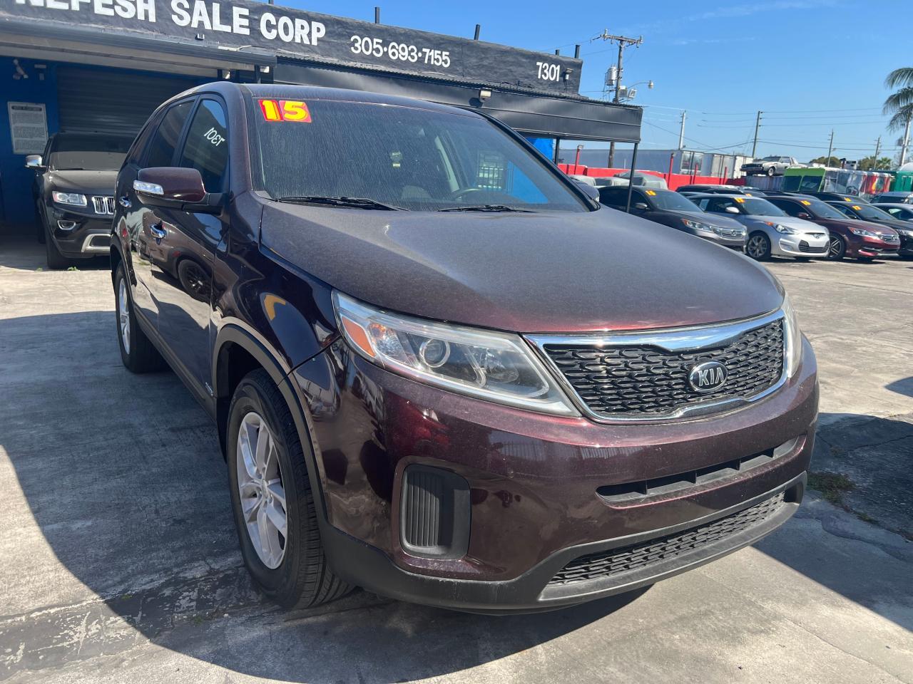 2015 KIA SORENTO LX