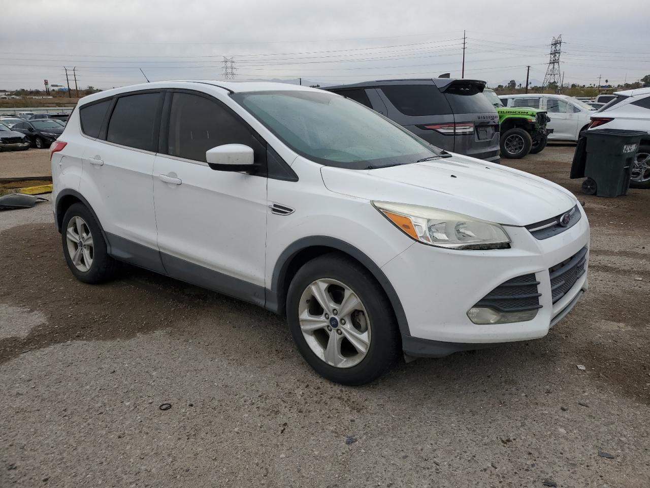 2015 FORD ESCAPE SE - Image 4