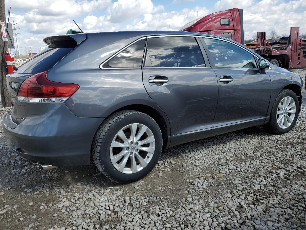 2013 TOYOTA VENZA LE - Image 3
