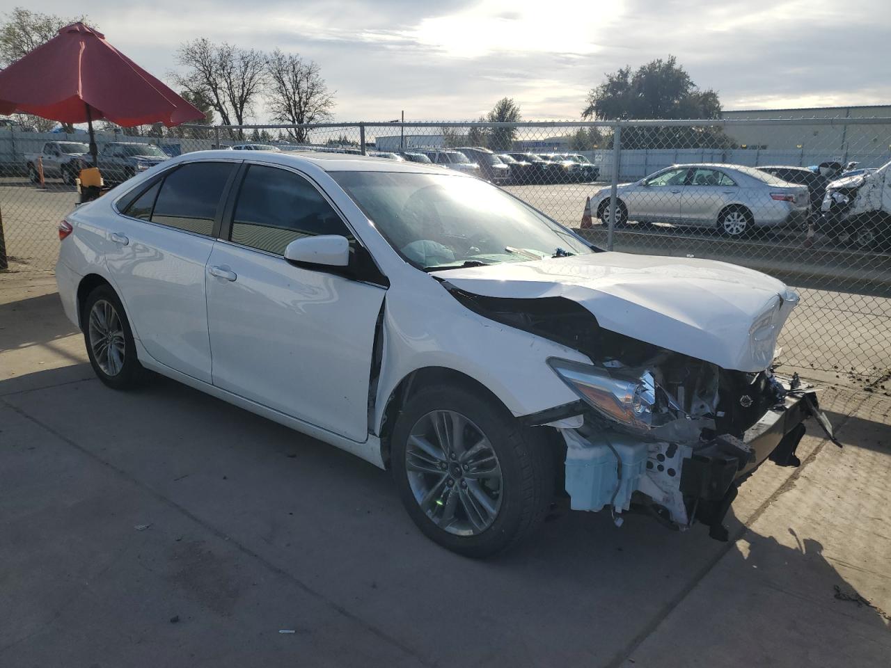 2016 TOYOTA CAMRY LE - Image 4