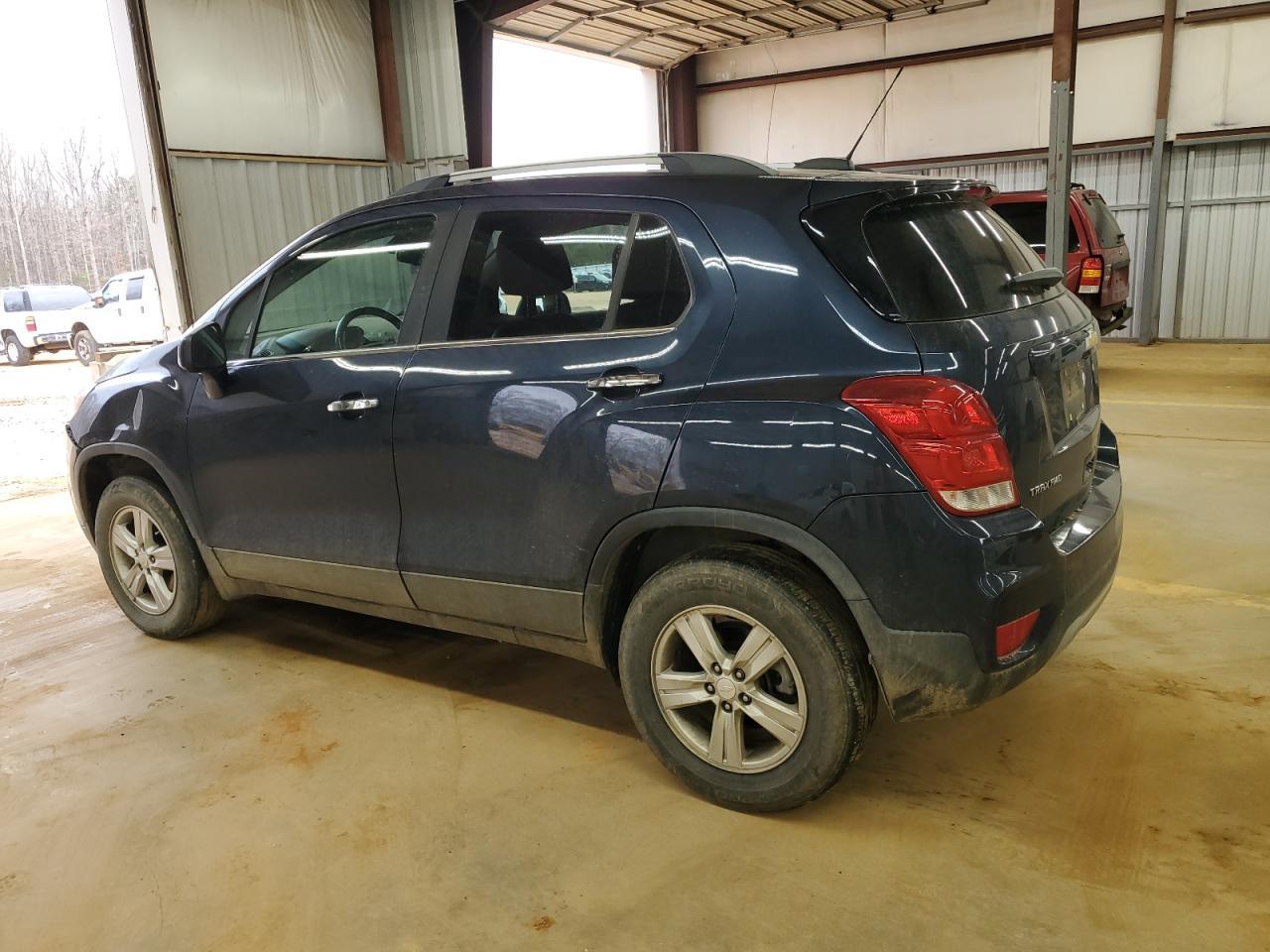 2019 CHEVROLET TRAX 1LT - Фото 2
