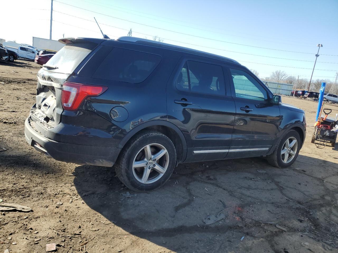 2018 FORD EXPLORER X - Image 3