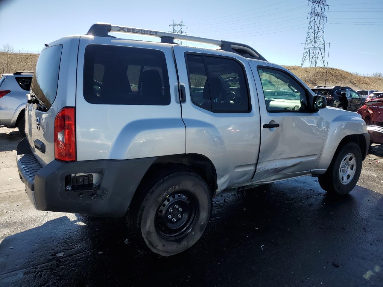 2014 NISSAN XTERRA X - Image 3