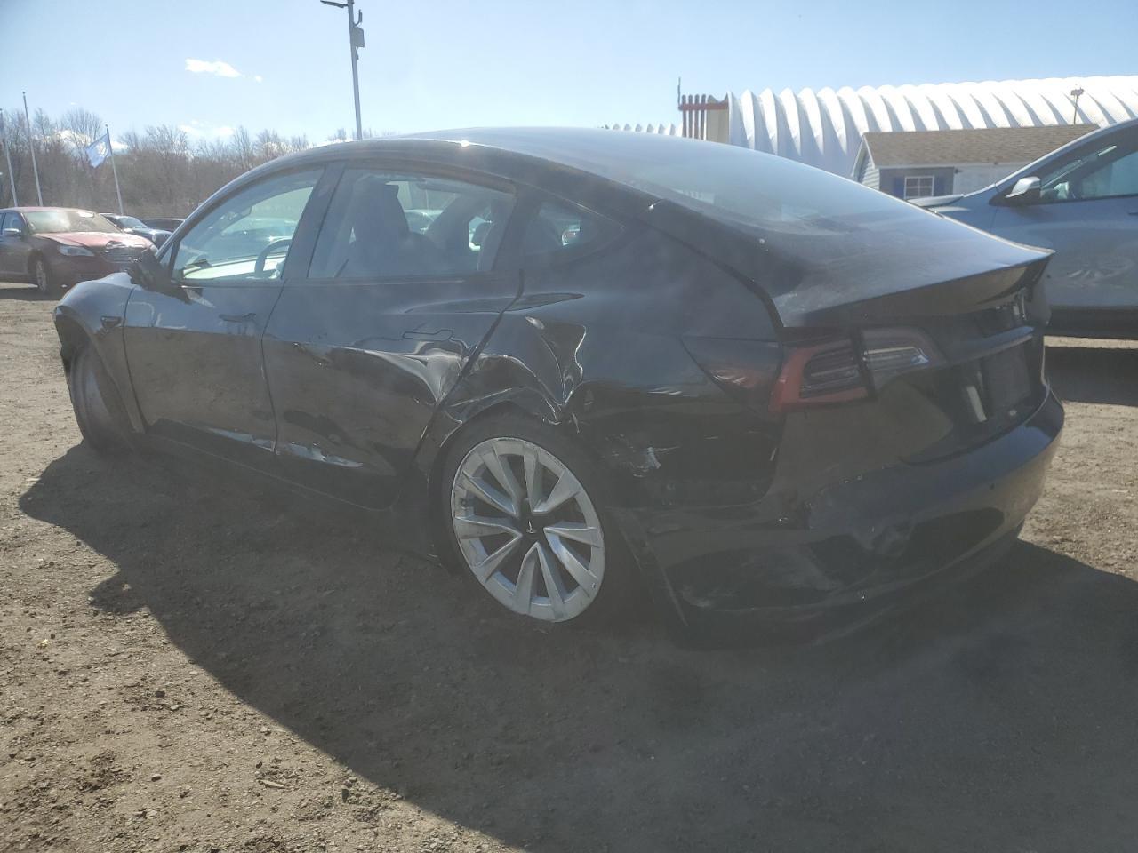 2022 TESLA MODEL 3 - Image 2