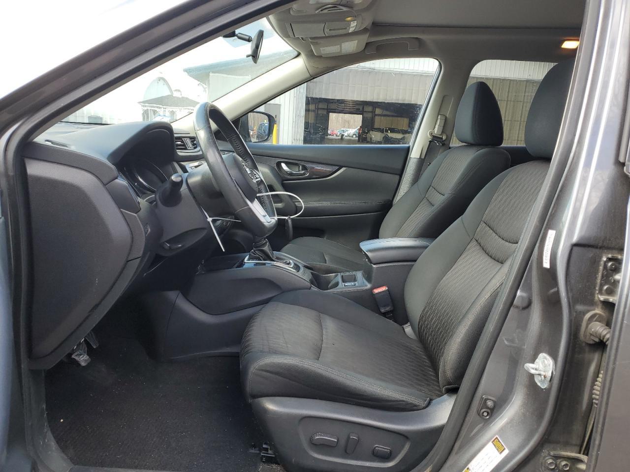 2017 NISSAN ROGUE SV - Фото 7