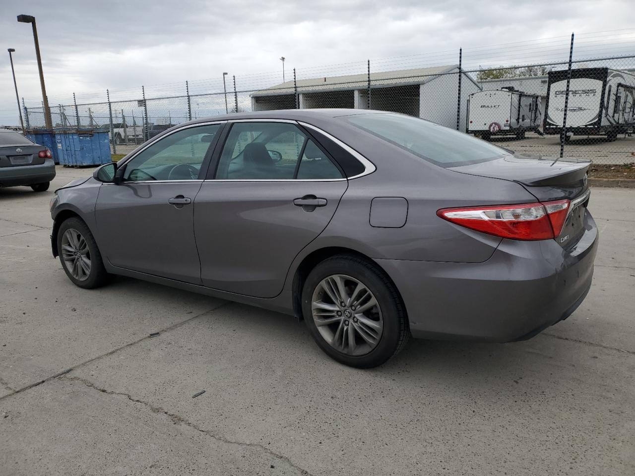 2017 TOYOTA CAMRY LE - Фото 2