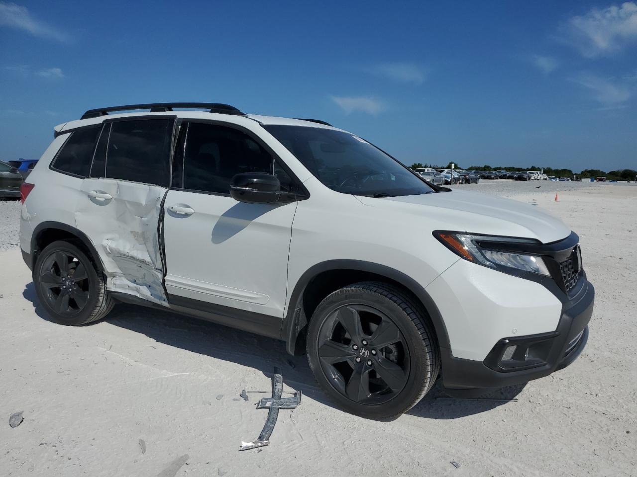 2019 HONDA PASSPORT E - Image 4