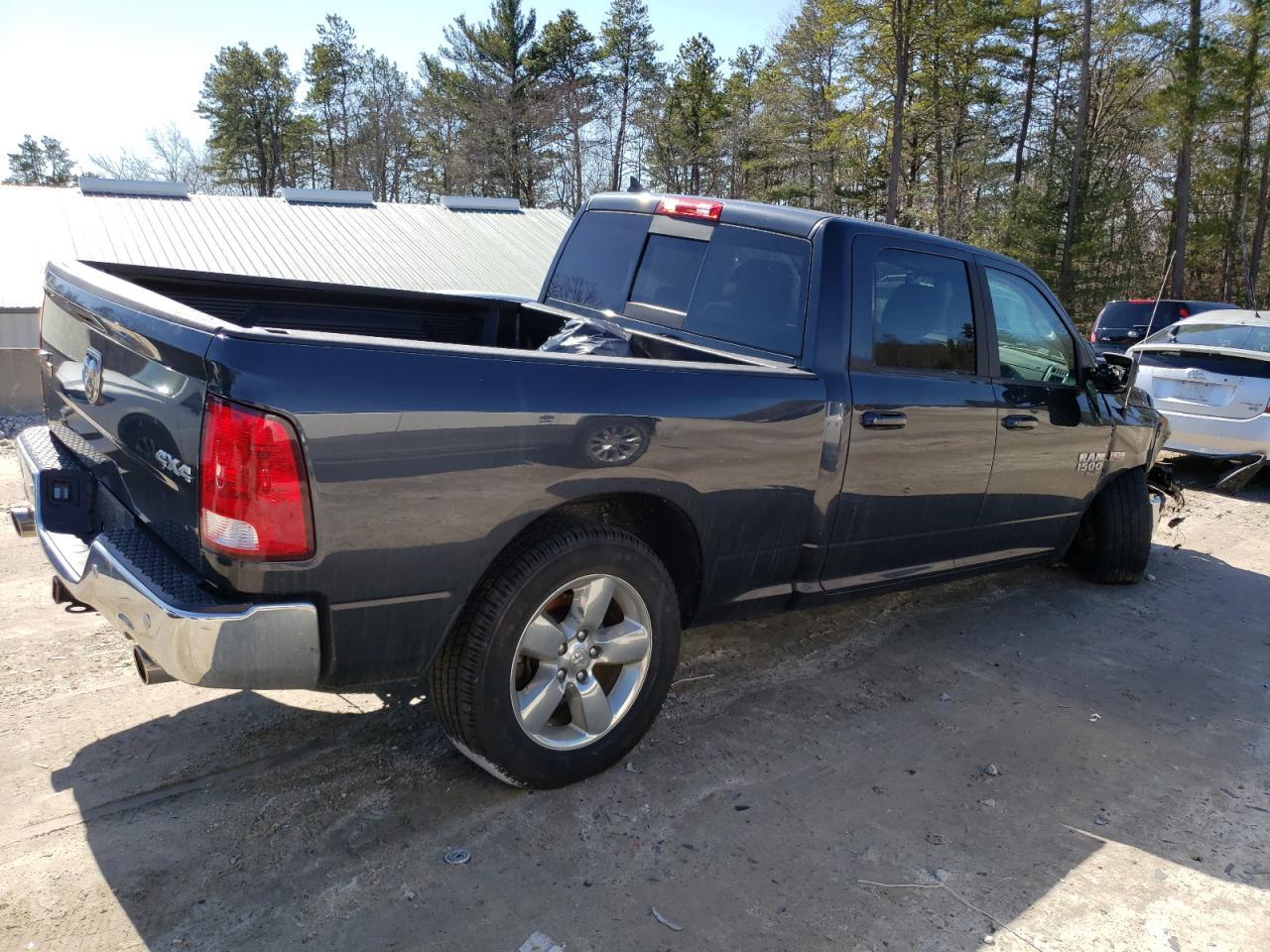 2019 RAM 1500 CLASS - Фото 3