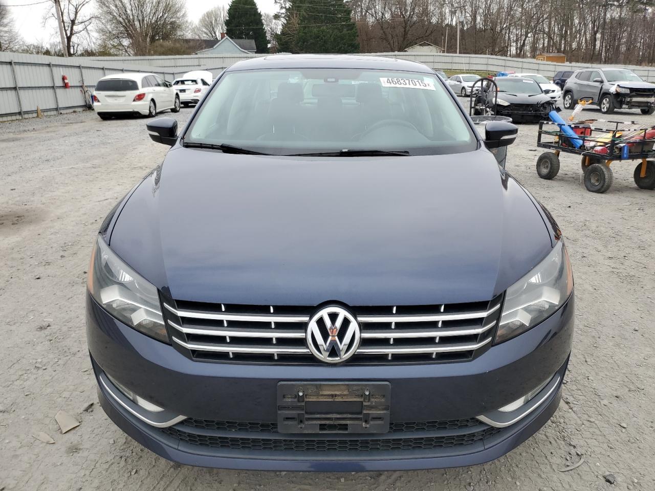 2014 VOLKSWAGEN PASSAT SEL - Фото 5