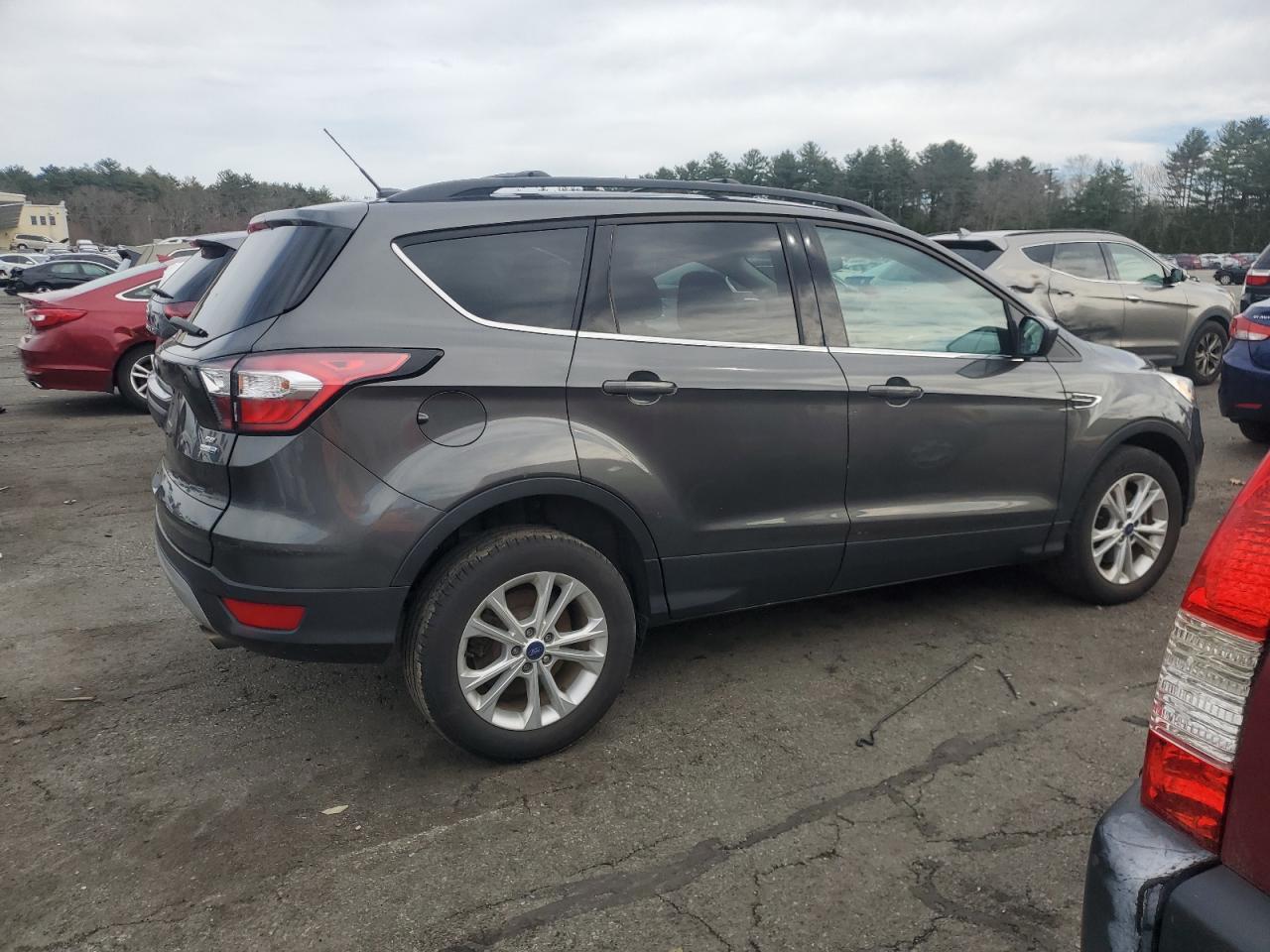 2017 FORD ESCAPE SE - Фото 3