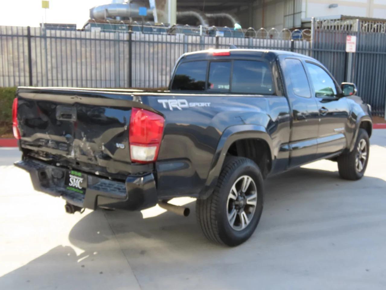 2017 TOYOTA TACOMA ACC - Фото 3