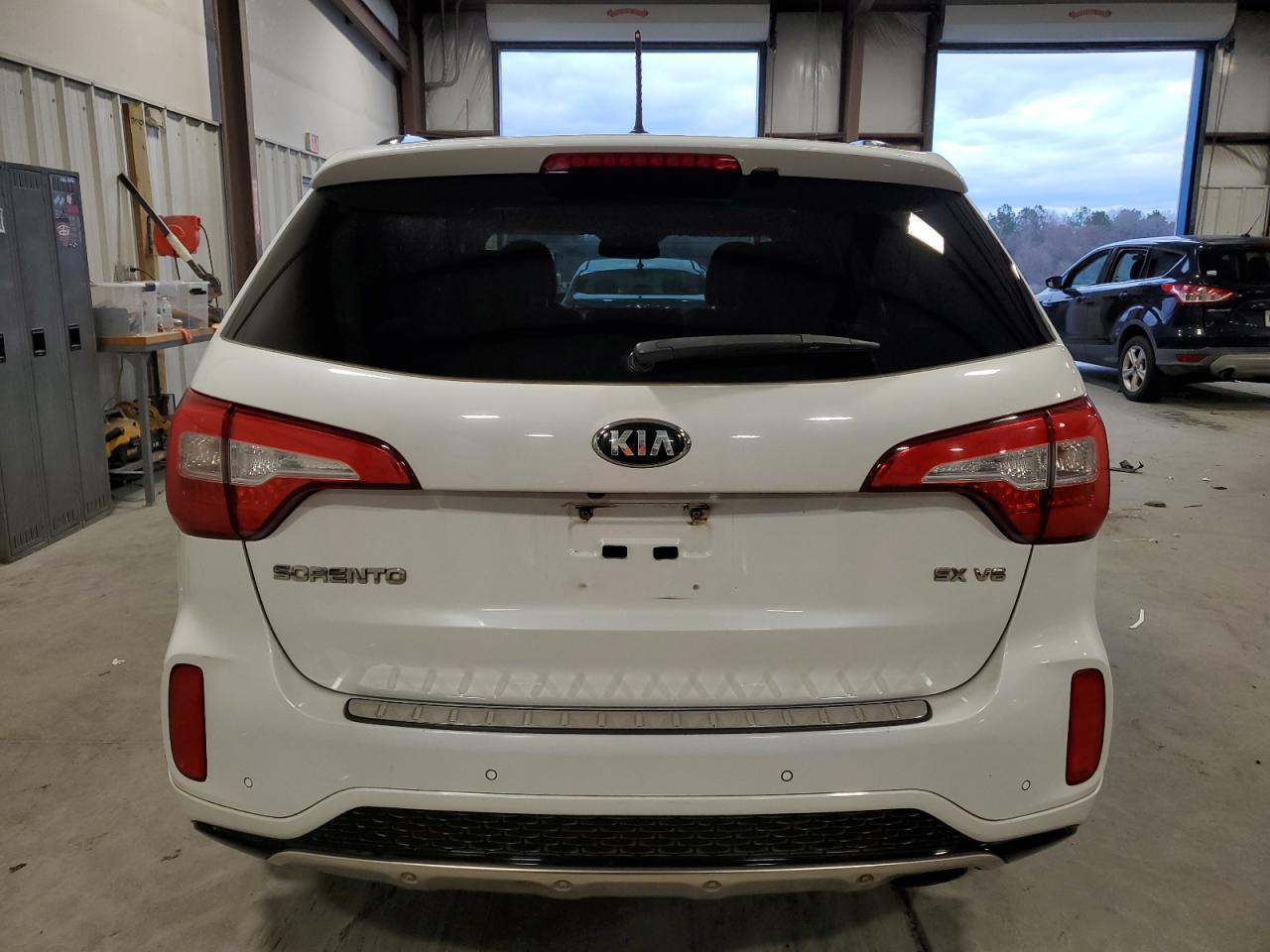 2015 KIA SORENTO SX - Image 6