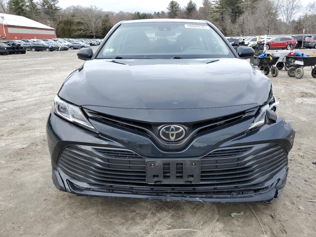 2020 TOYOTA CAMRY LE - Фото 5