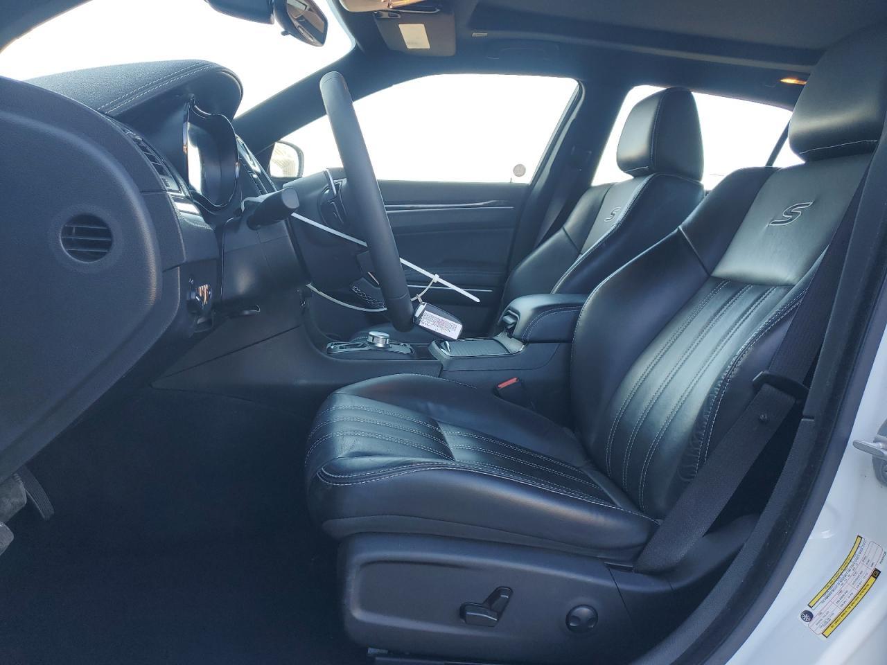 2023 CHRYSLER 300 S - Image 7