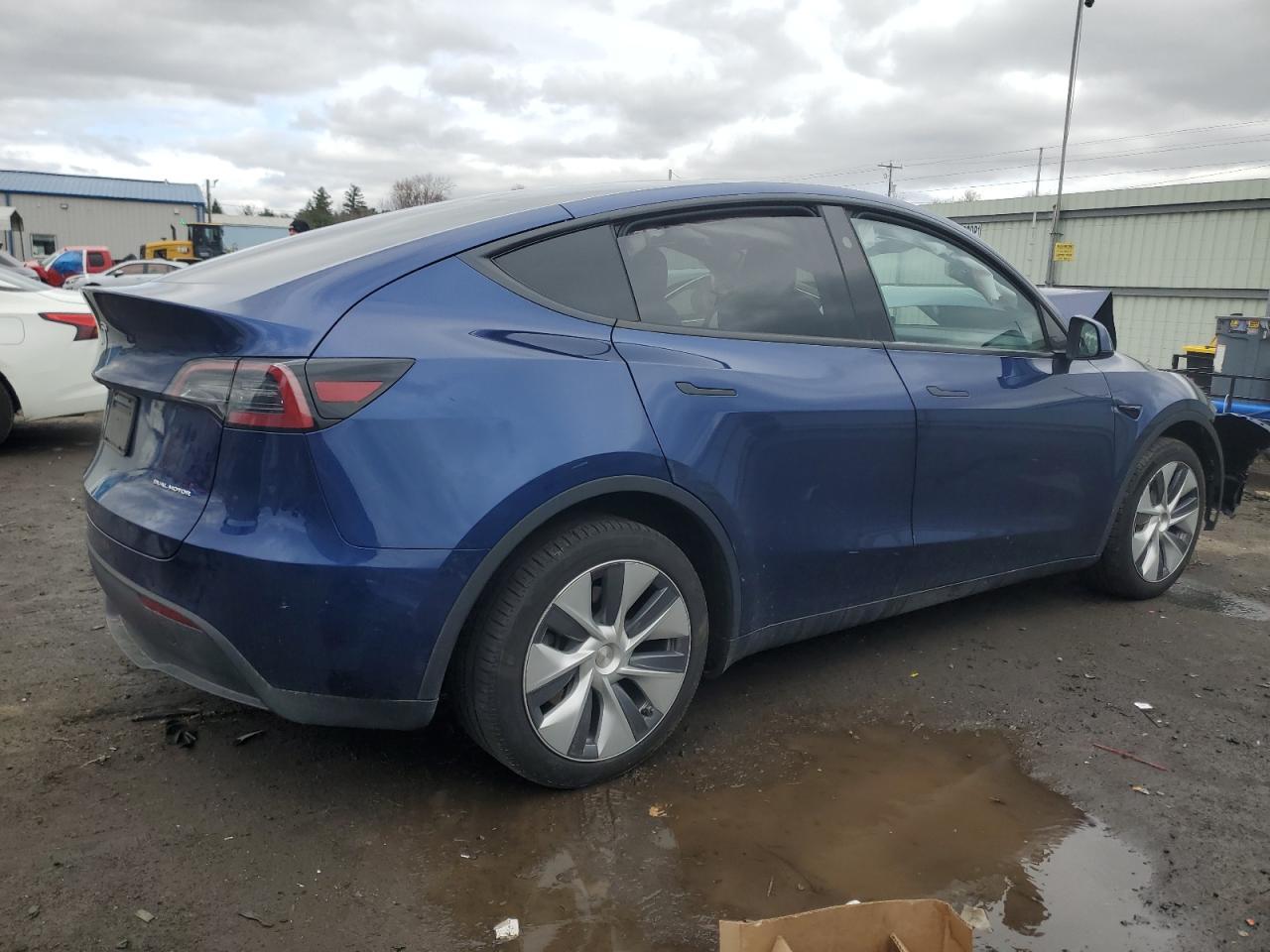 2023 TESLA MODEL Y - Фото 3