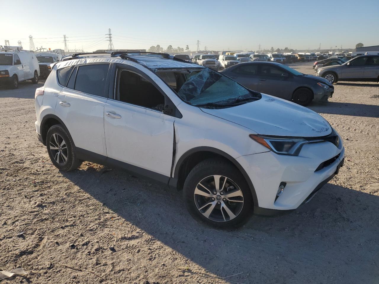 2018 TOYOTA RAV4 ADVEN - Фото 4