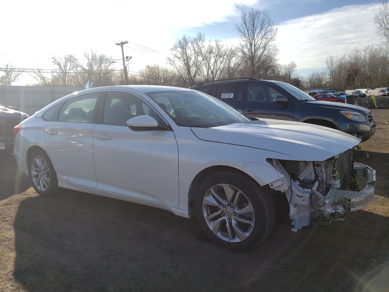 2018 HONDA ACCORD LX - Image 4
