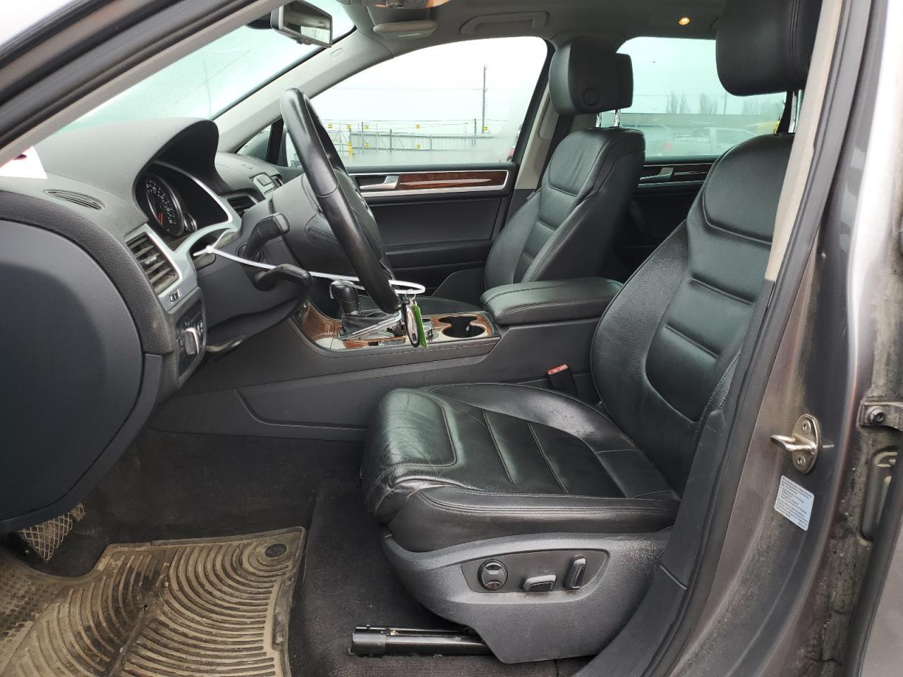 2012 VOLKSWAGEN TOUAREG V6 - Image 7