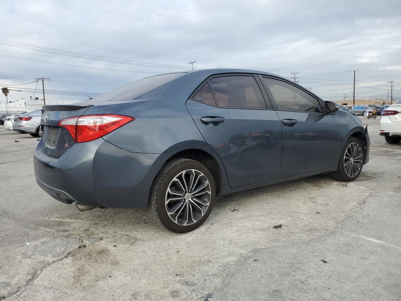 2016 TOYOTA COROLLA L - Фото 3