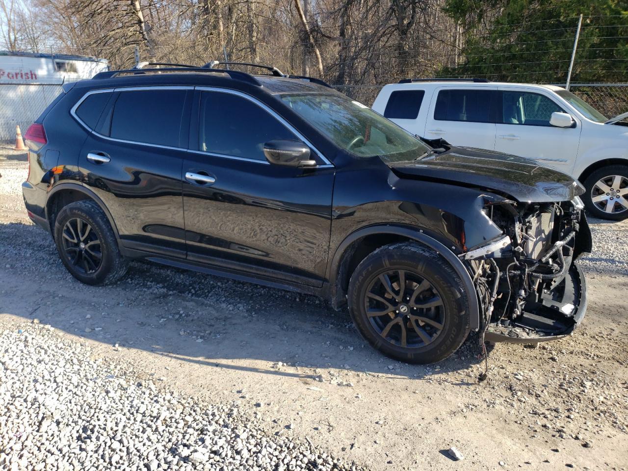 2017 NISSAN ROGUE SV - Фото 4