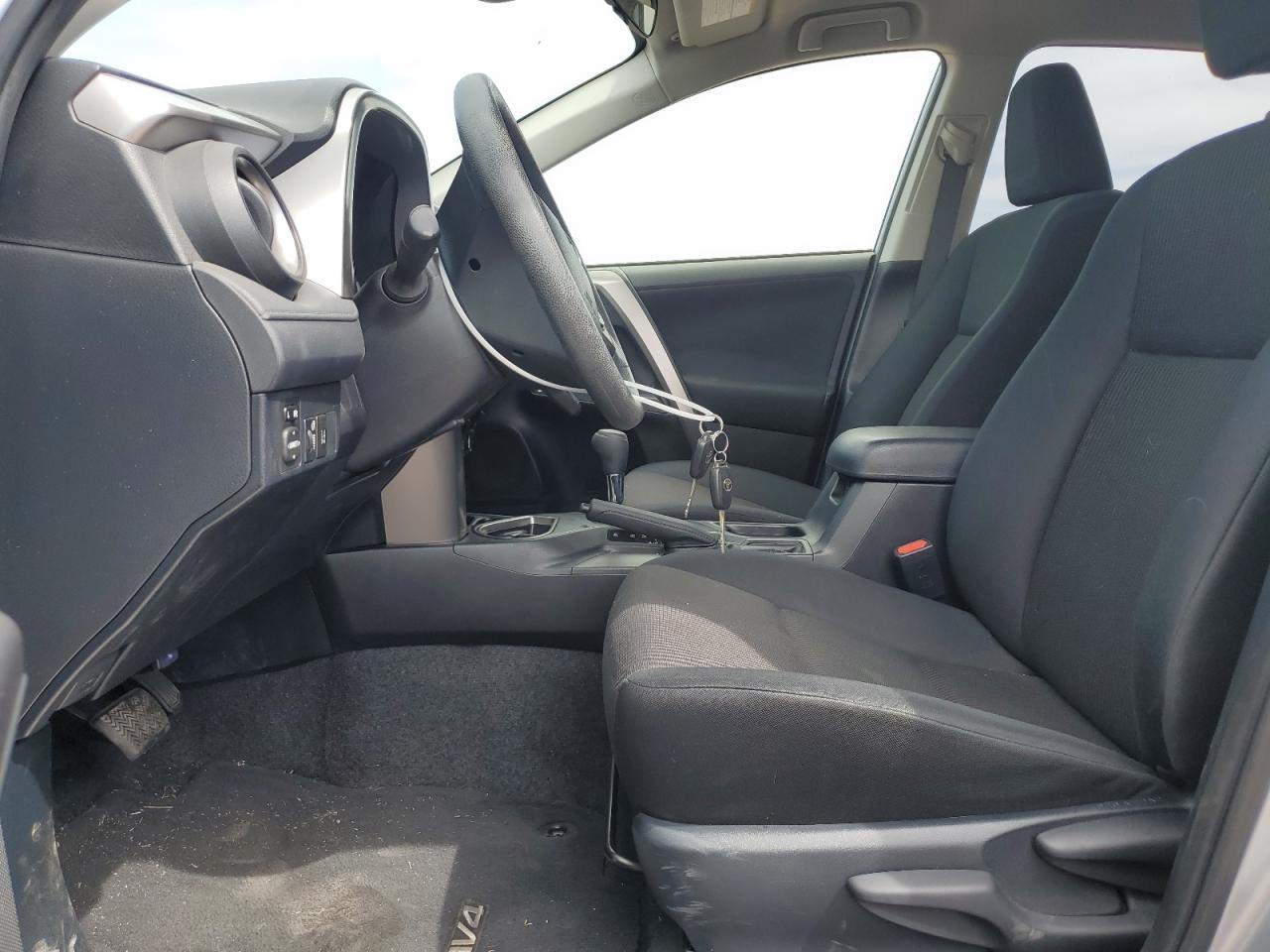 2018 TOYOTA RAV4 LE - Фото 7