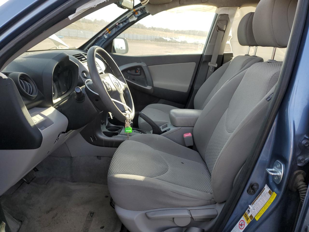 2011 TOYOTA RAV4 - Фото 7
