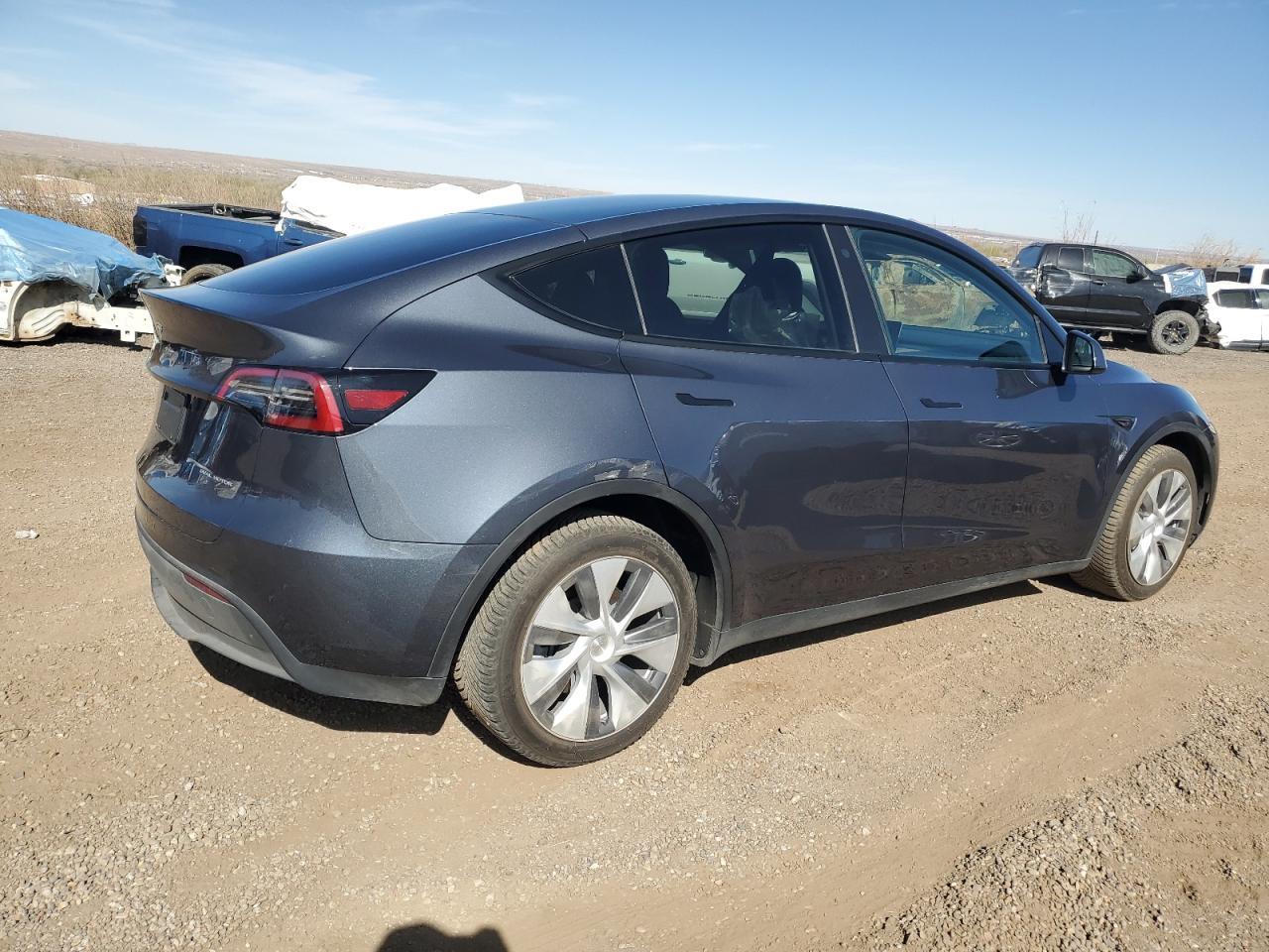 2023 TESLA MODEL Y - Фото 3