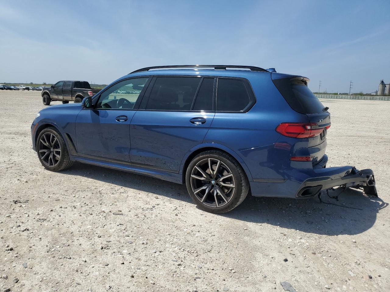 2021 BMW X7 XDRIVE4 - Image 2