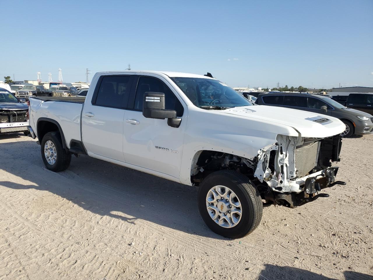 2024 CHEVROLET SILVERADO - Фото 4