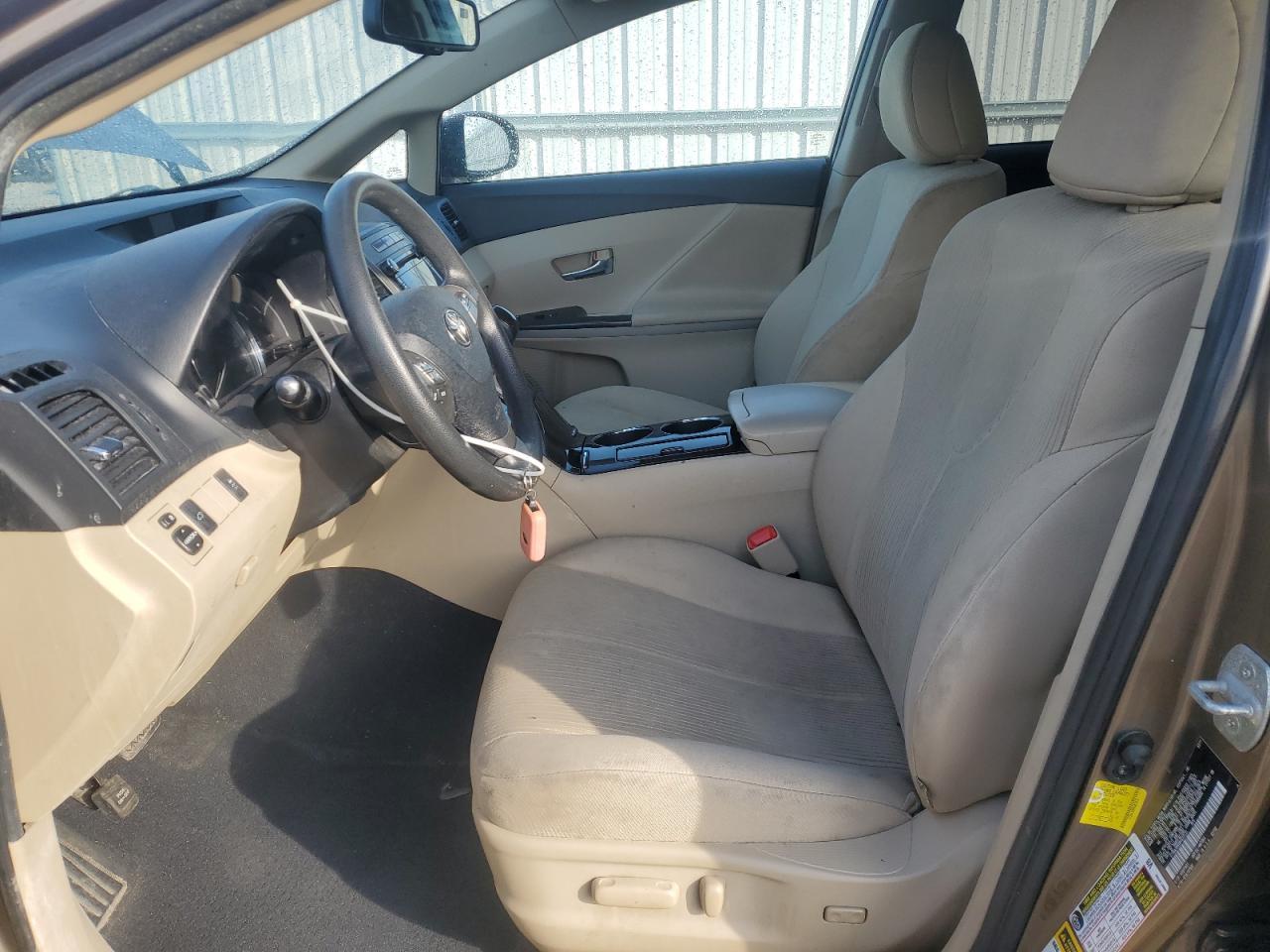 2011 TOYOTA VENZA - Фото 7