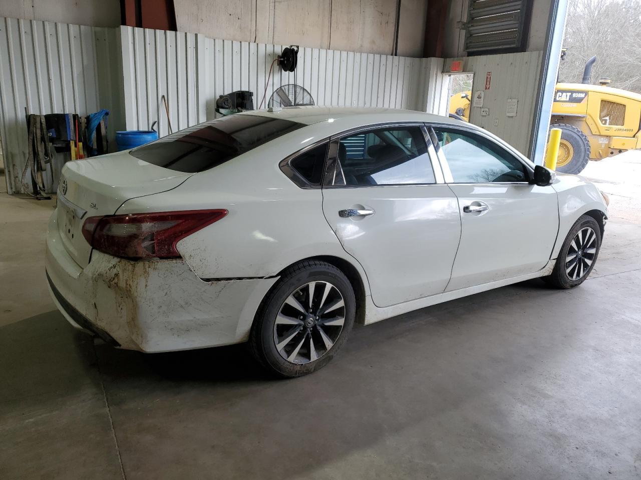 2018 NISSAN ALTIMA 2.5 - Фото 3