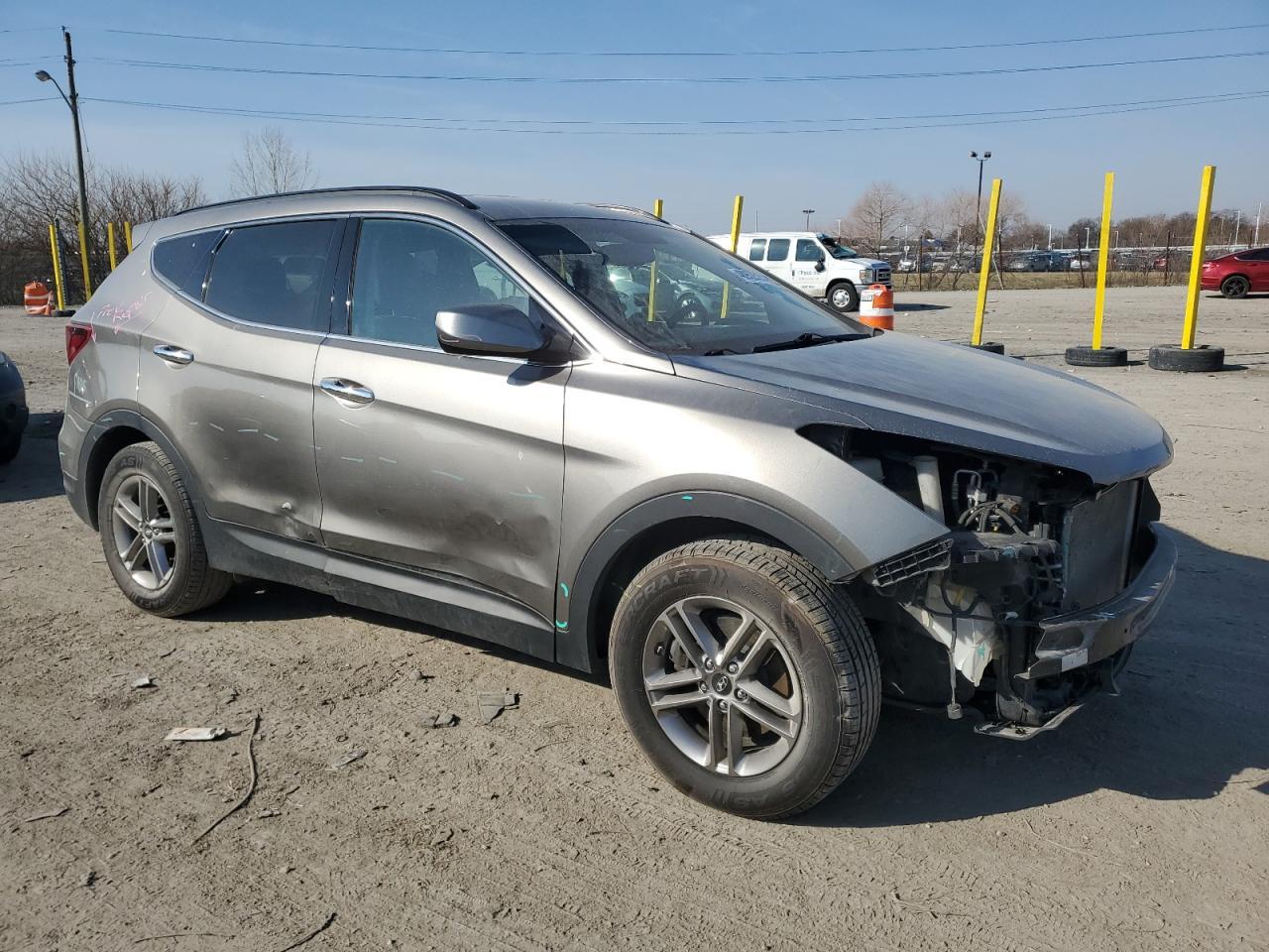 2017 HYUNDAI SANTA FE S - Image 4